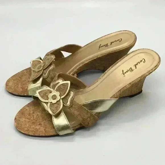 CORAL Bay Gold/Cork Slides w/3” Heel Size … - Picture 2 of 5